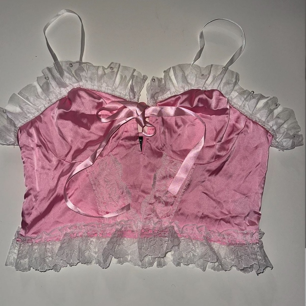 Cute top with pearls